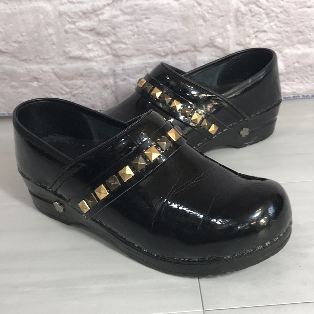 Koi by Sanita Black patent leather clog size 7